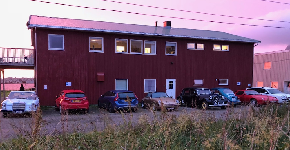 Photo 33