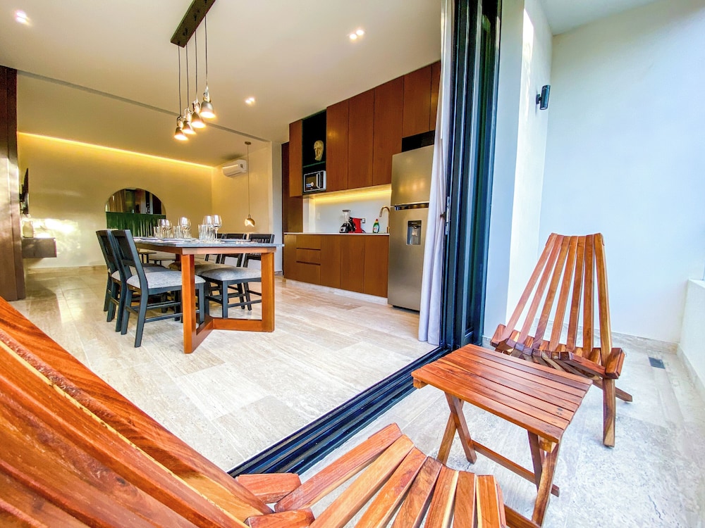 Modern Retreat near Aldea Zama