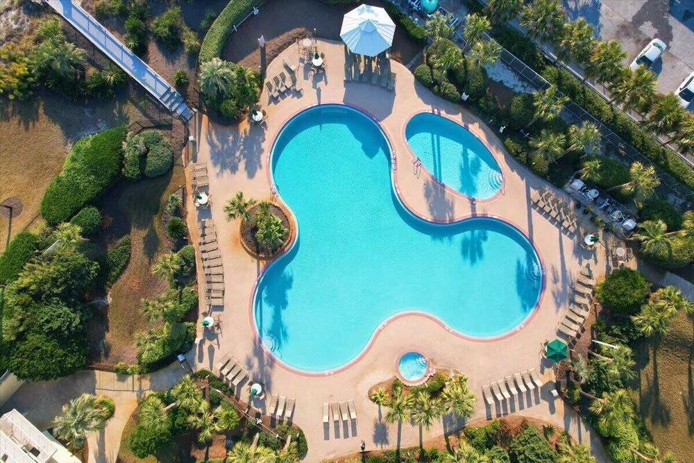 Crescent 109