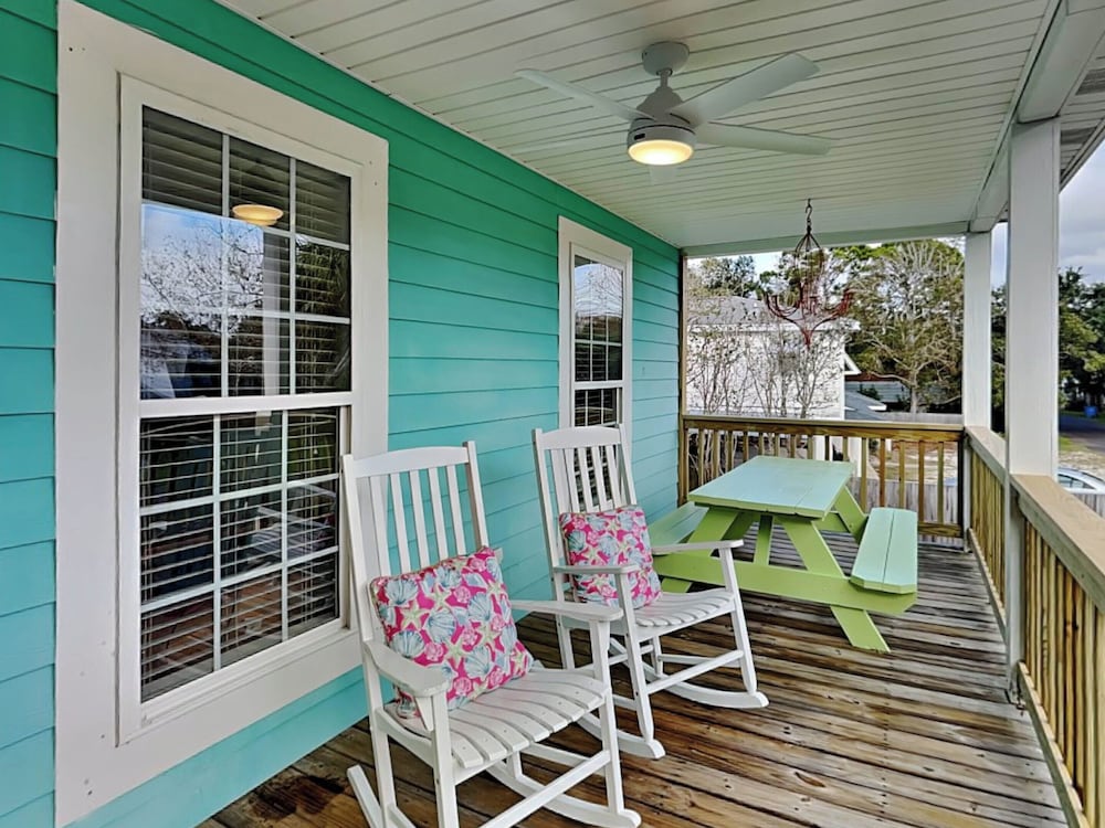 Back River Bungalow by Tybee Vacation Rentals
