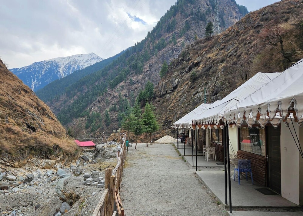 Kasol Heights A Leisure Resort