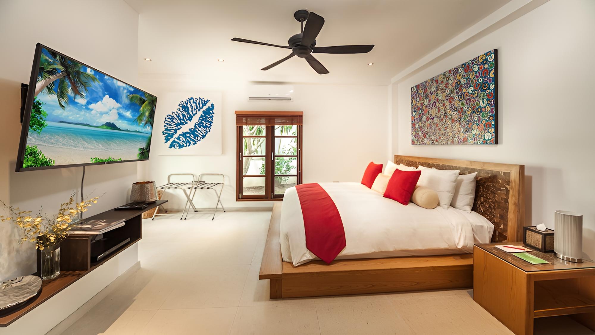 The State House by Beach Republic