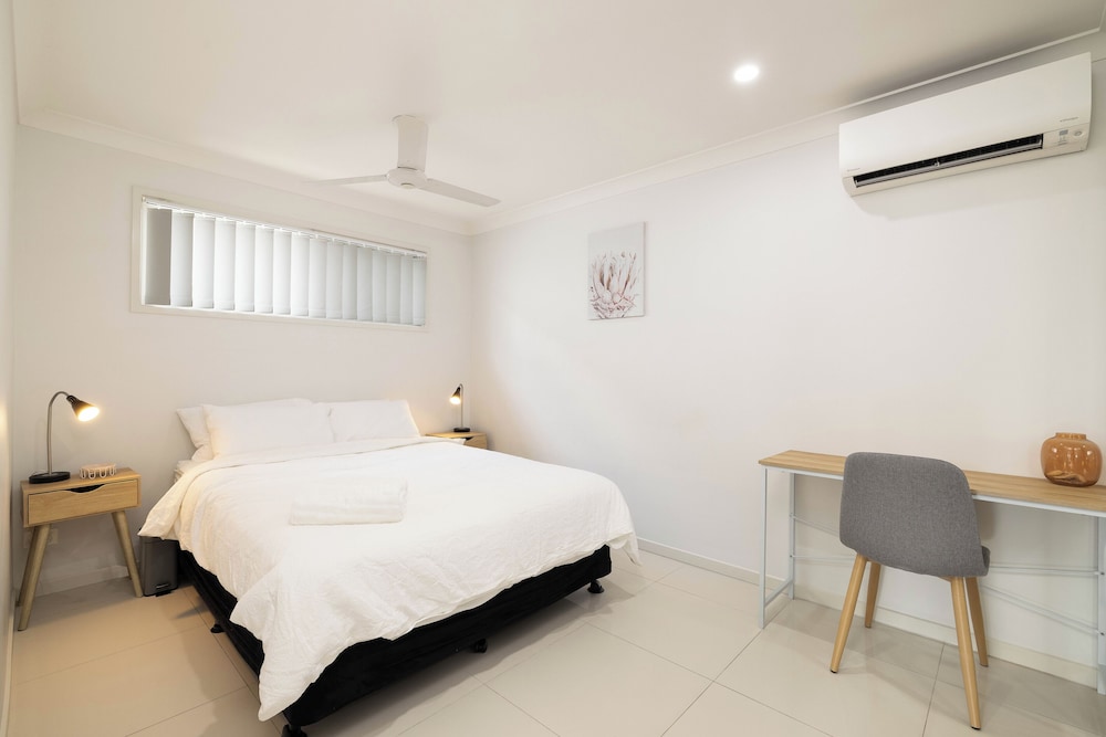 Smart Suites Self Check-in Apartments - 14 Freney
