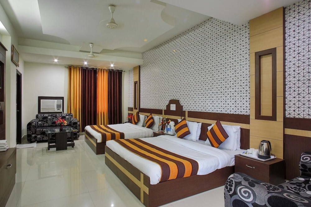 Hotel Maa Gayatri