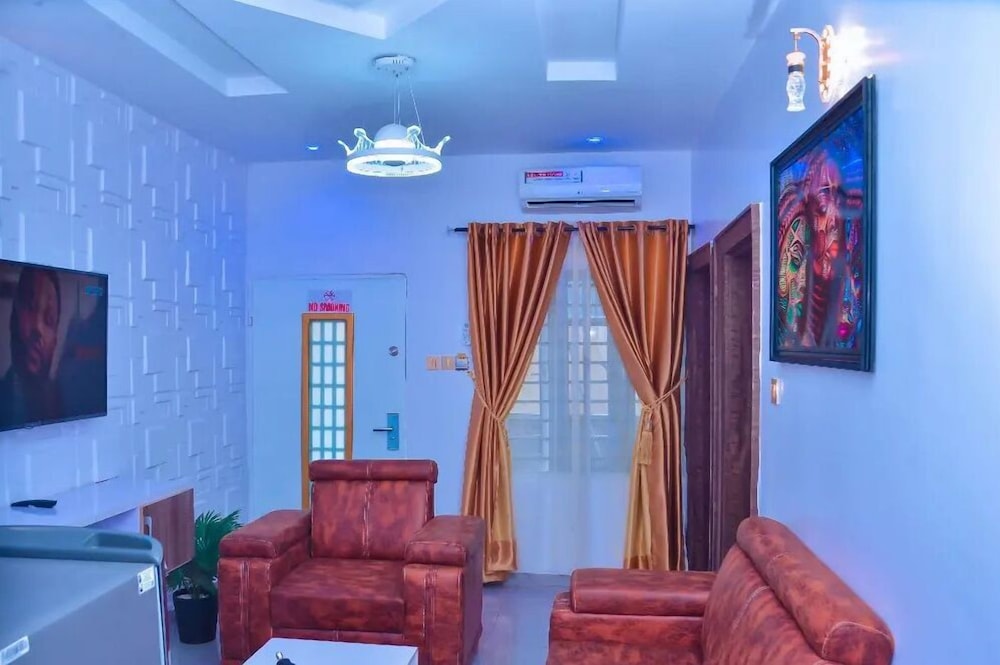 D.T Homes Luxury Apartment
