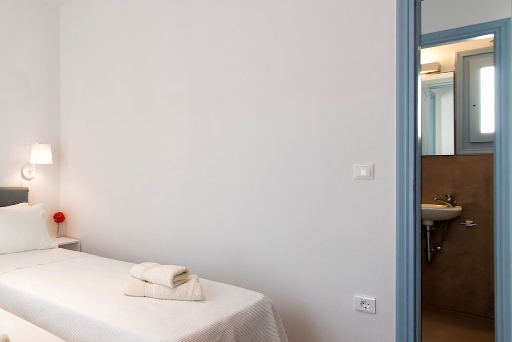 Menta I in the Heart of Naousa Free Parking Paros