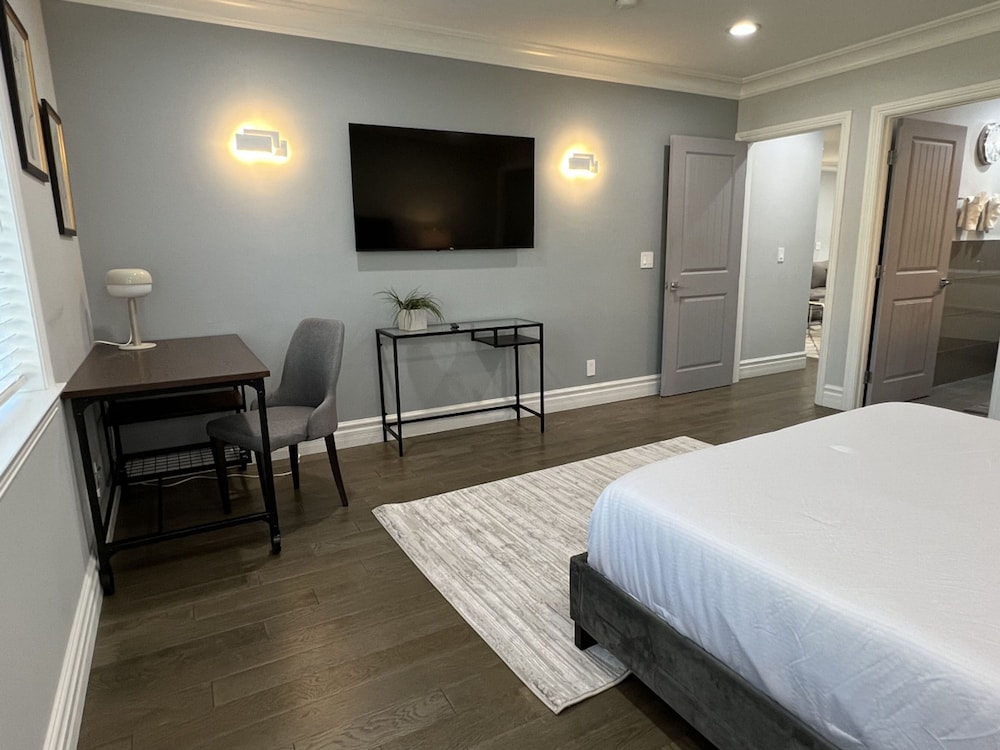 Upscale Modern 4BR Torrance House Built 2018 w Garage Fenced Yard Patio p79
