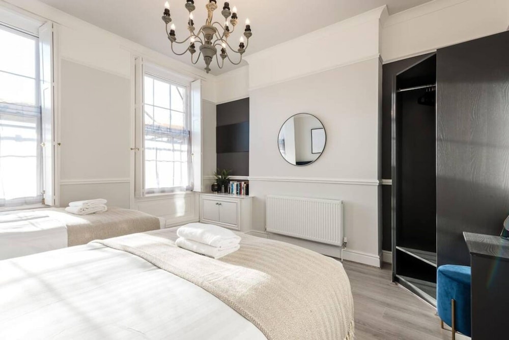 Host Apartments Seel St Townhouse Apt I