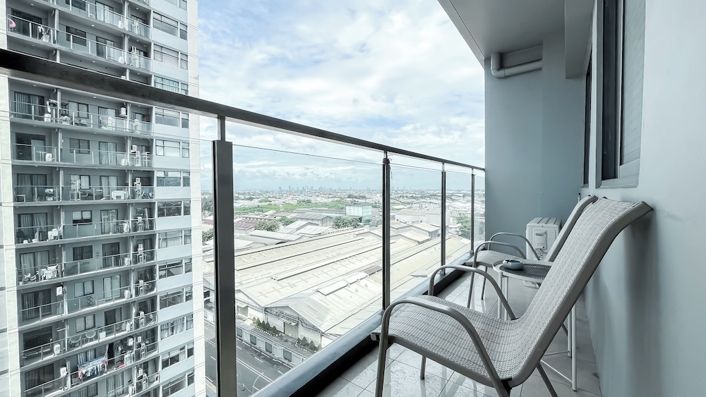 Nice and Comfortable 2BR Apartment at Daan Mogot City