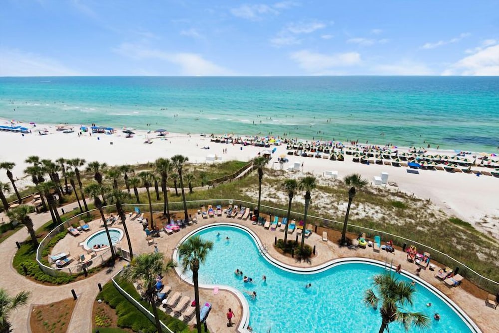 20th Floor Condo! Sleeps 8! Gulf Front Master Suite w/ Beautiful Gulf Views!