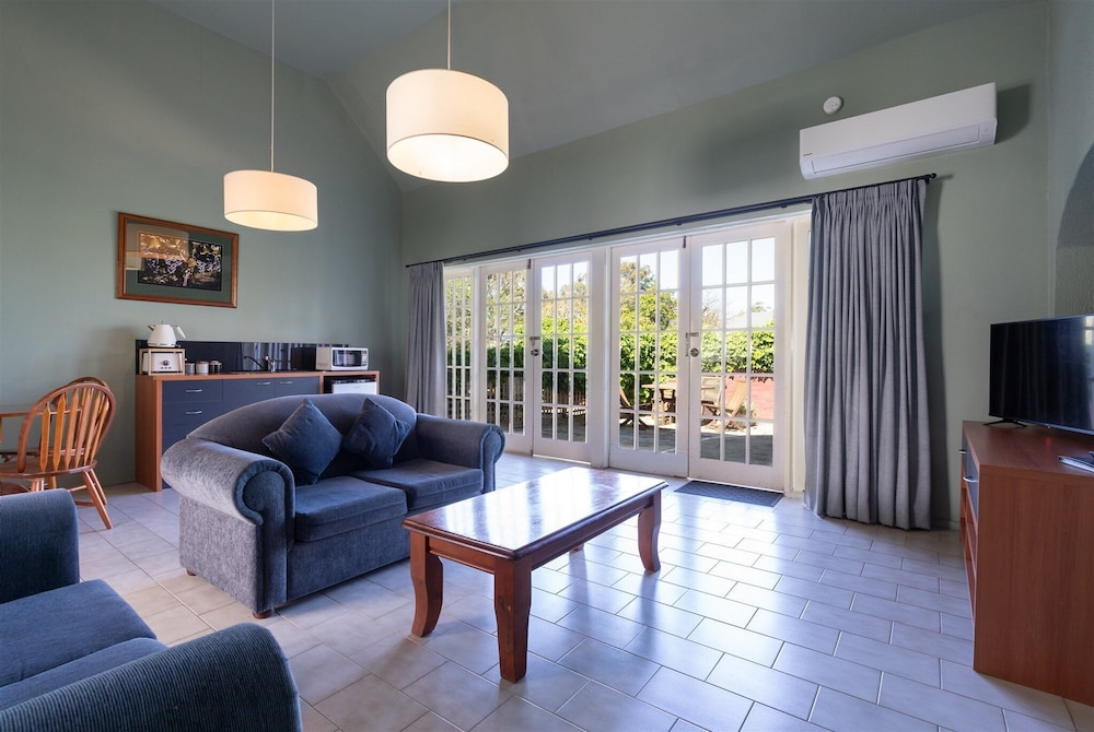 Coolangatta Estate