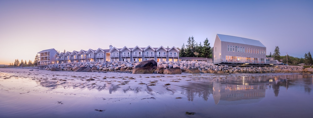 The Quarterdeck Resort