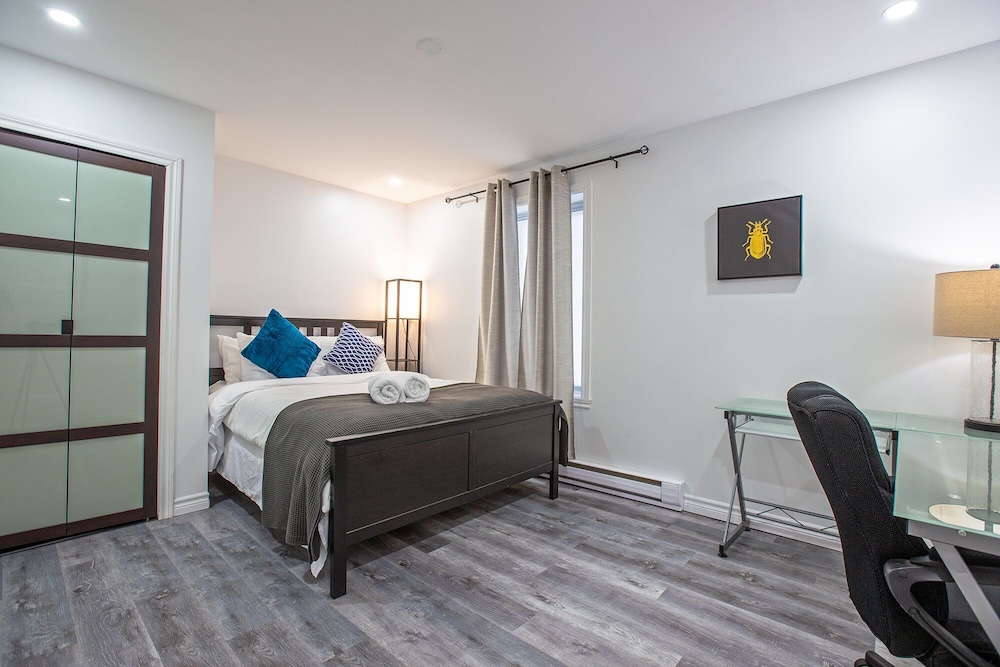 Lovely Condo near Dtown Montreal- 4404 - Image 5
