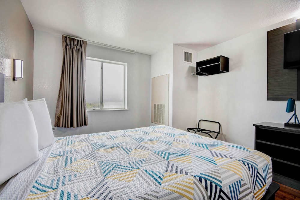 Motel 6 San Antonio, TX - Sea World North