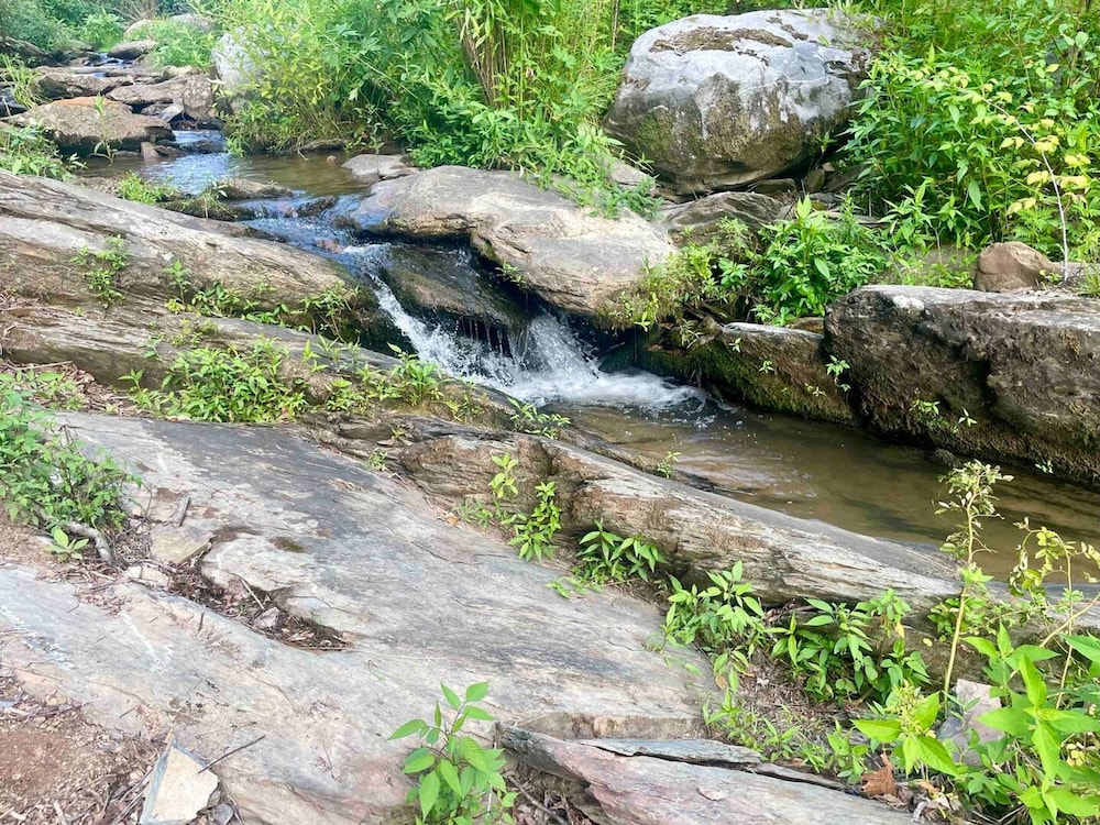 The Perch Glamping by Rafting