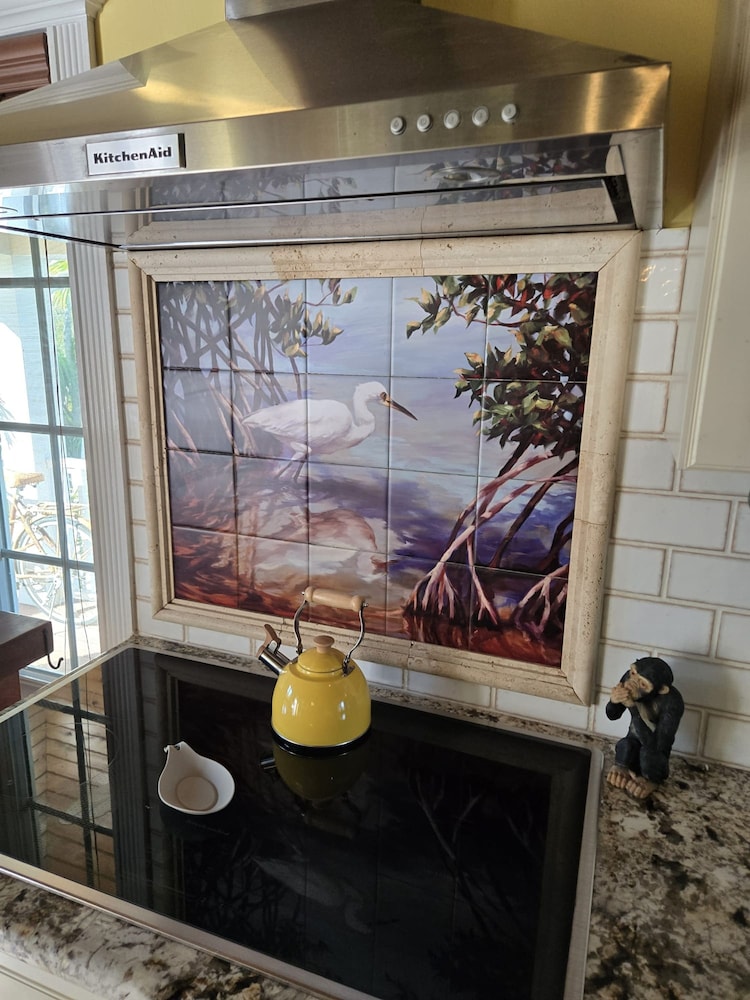 NEW Jungle Paradise Treehouse Suite With Resort Amenities Elevator Access Outdoor Kitchen Lagoon Lazy River Pool RV Hook up