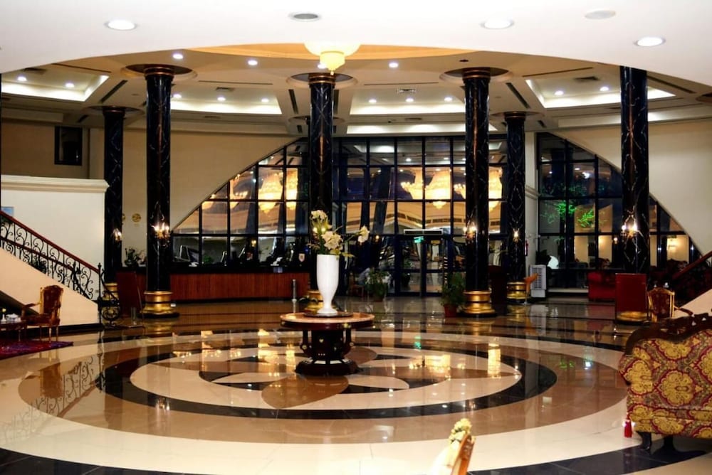 Green Desert Hotel view 3