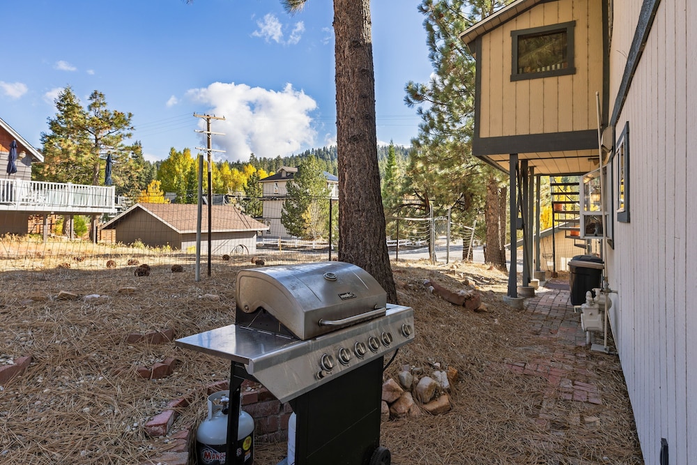 Lakeside in Bearadise by Avantstay Gorgeous Mountain Cabin in Boulder Bay