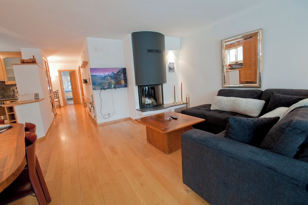 Apartment Lora