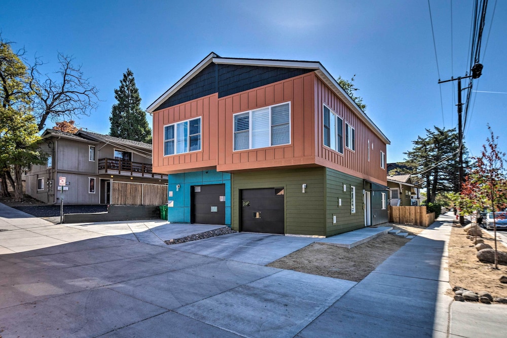 Modern Midtown Haven w/ Garage: Mt Rose Day Trips! view 5