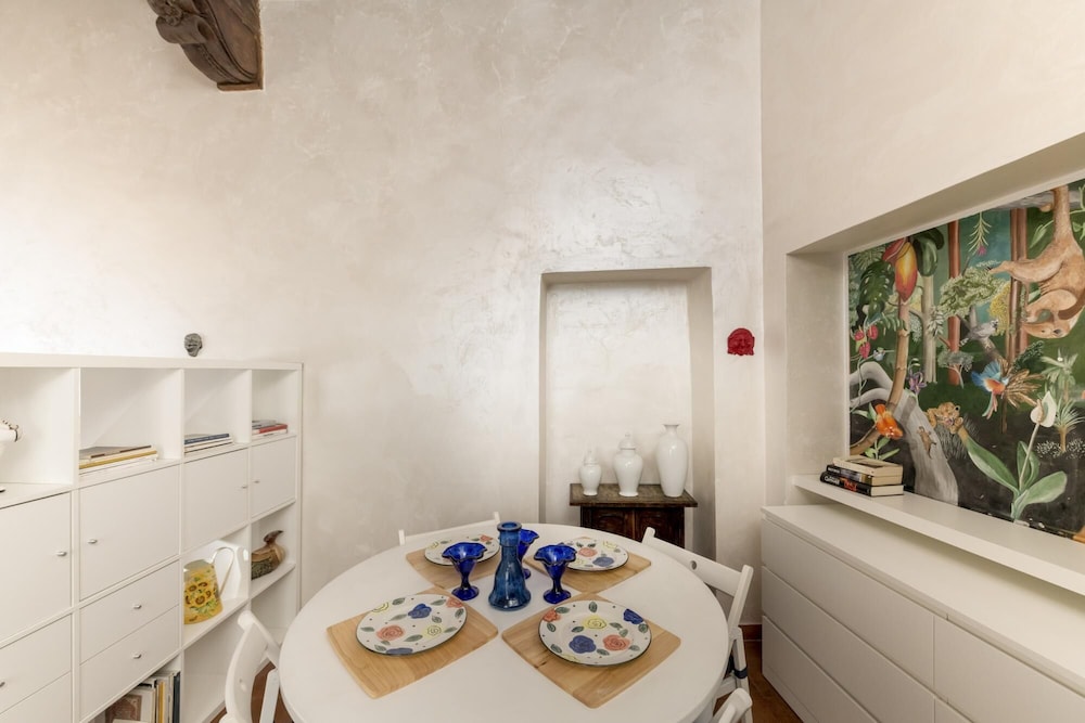 Giglio in Roma With 1 Bedrooms and 1 Bathrooms