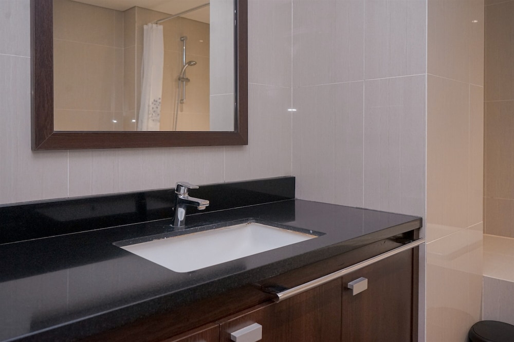 Spacious And Elegant 3Br At Branz Bsd City Apartment