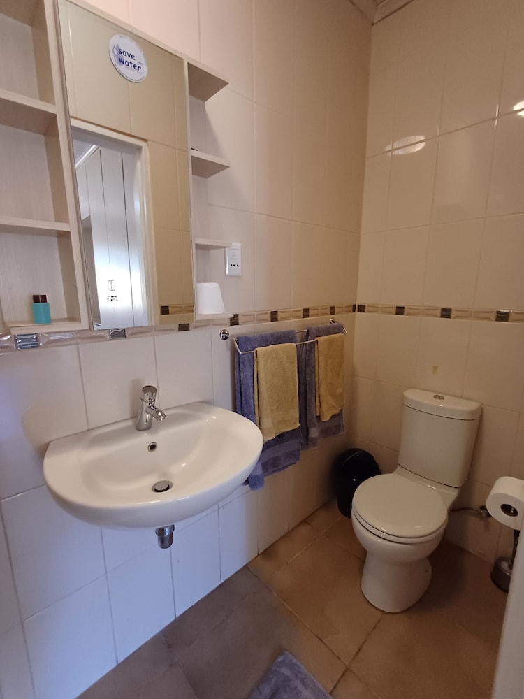 Capbon Guesthouse