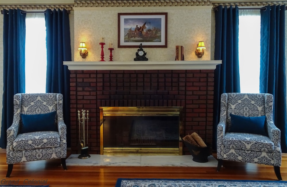 Grand Colonial B&B