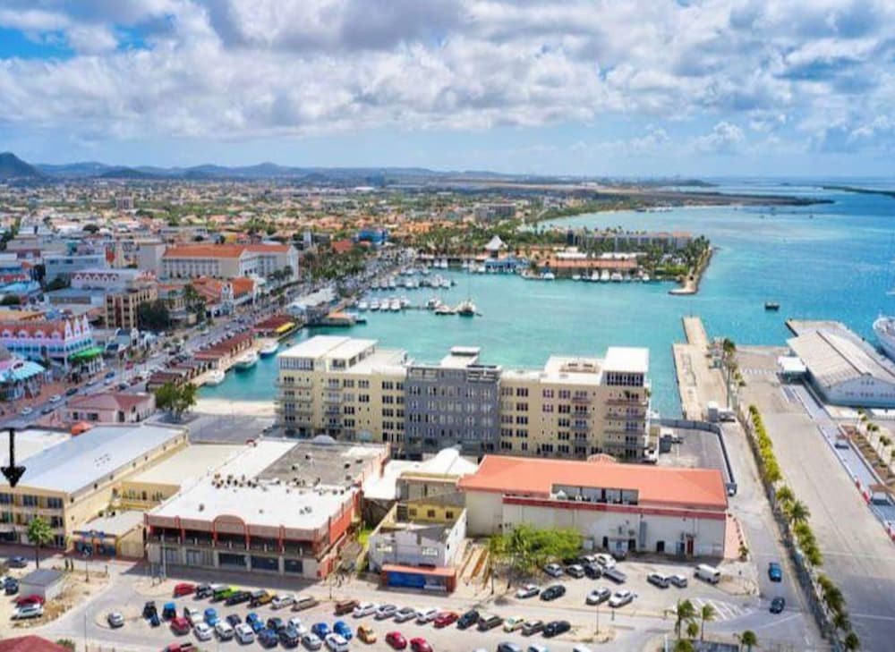 Apartamento en Oranjestad zona Cruceros view 2