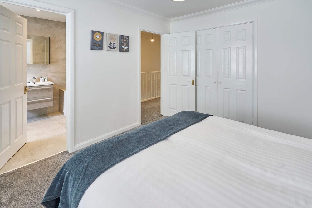 Host Stay Farm Road