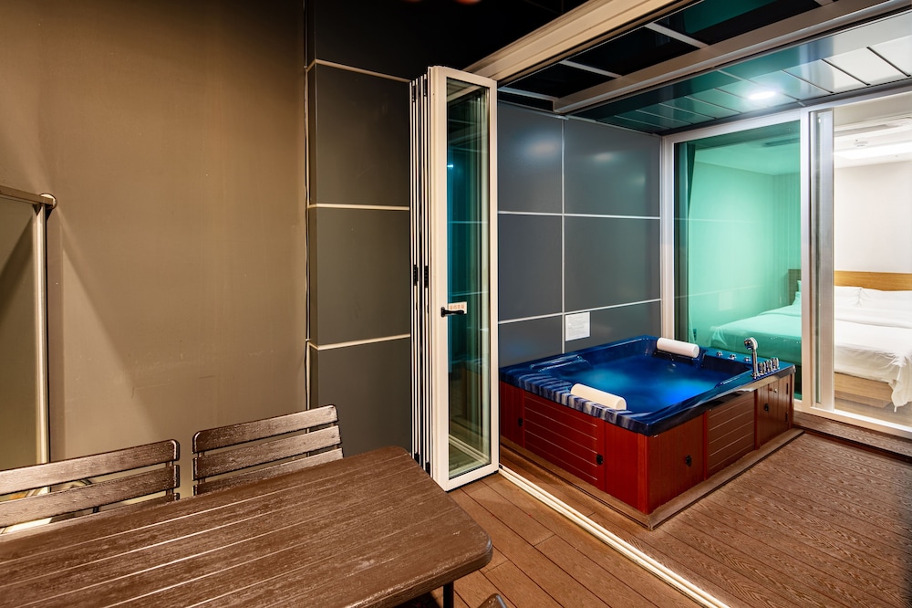 Hotel K-Hills The Terrace - Image 1