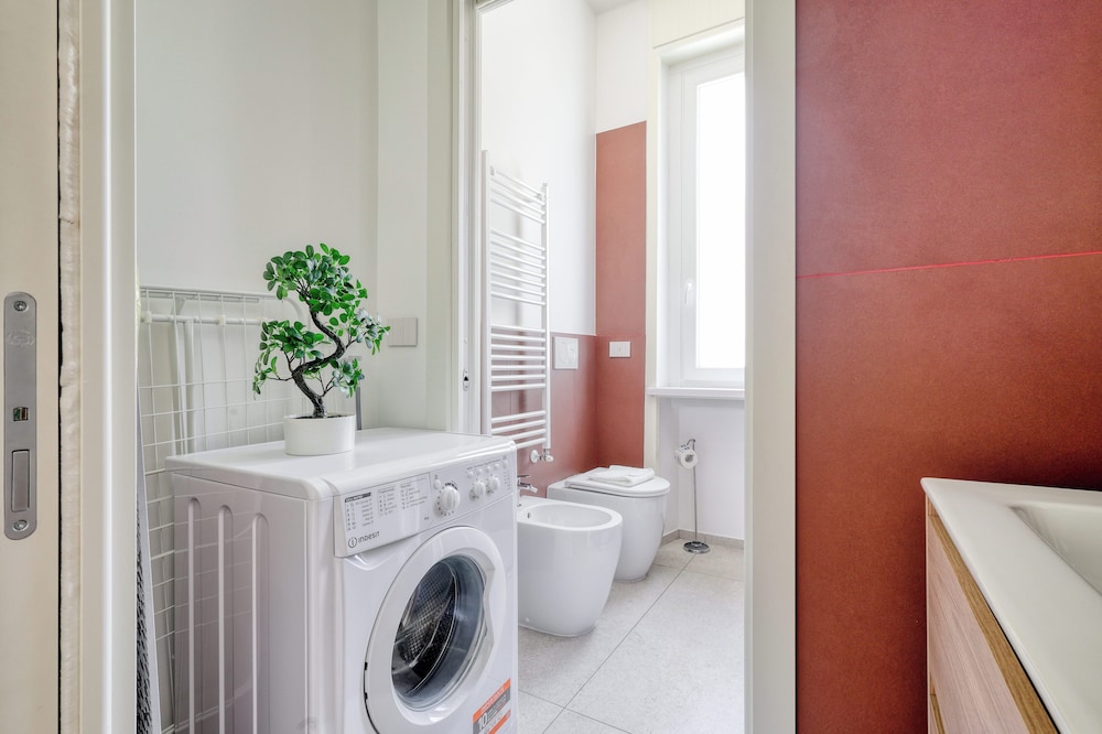 Bright 1-br apartment in Porta Genova