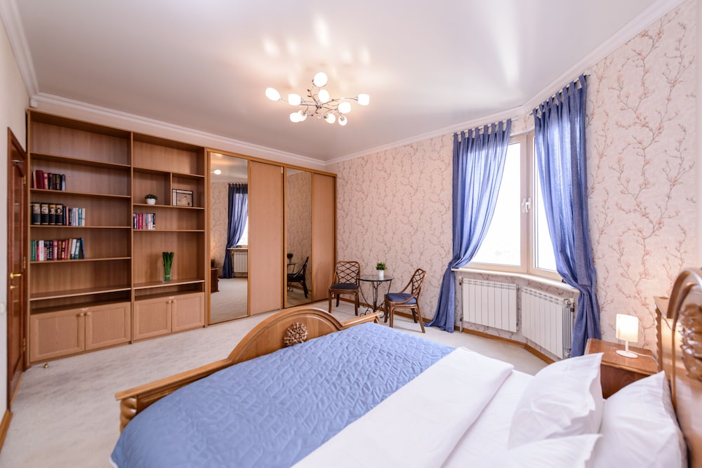 Penthouse Voykovskaya. 2 levels. 6 rooms. 330 sqm