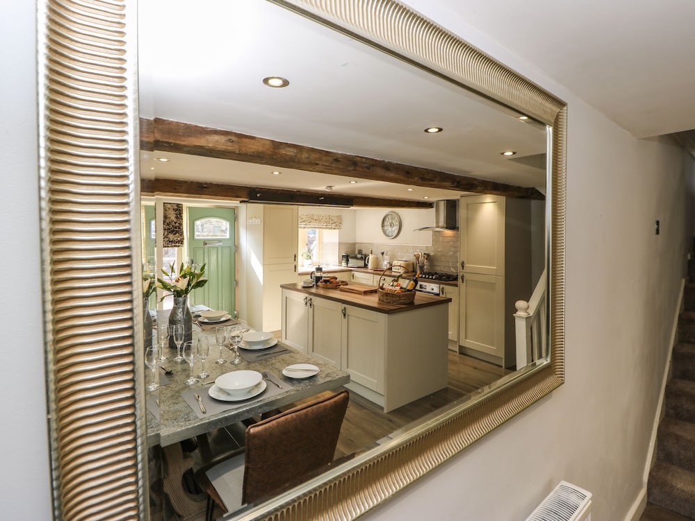 Kingfisher Cottage