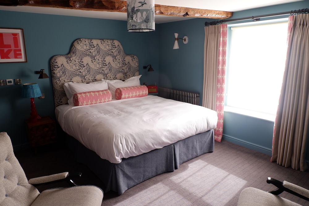 The New Inn - Yealand view 4