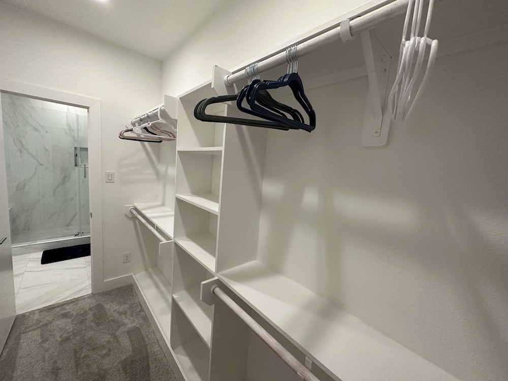 Luxury 3BR for Families Nurses and Group