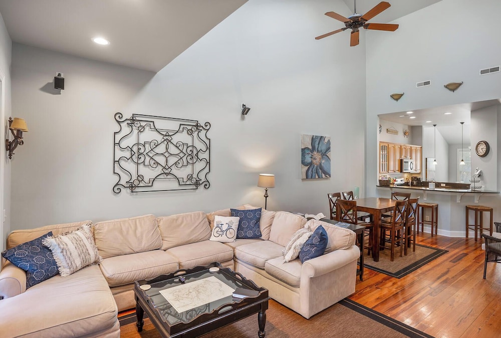 Tasteful 2 Story 4 Bedroom, 4 Bath Home! New on Rental Program, Sleeps 12!