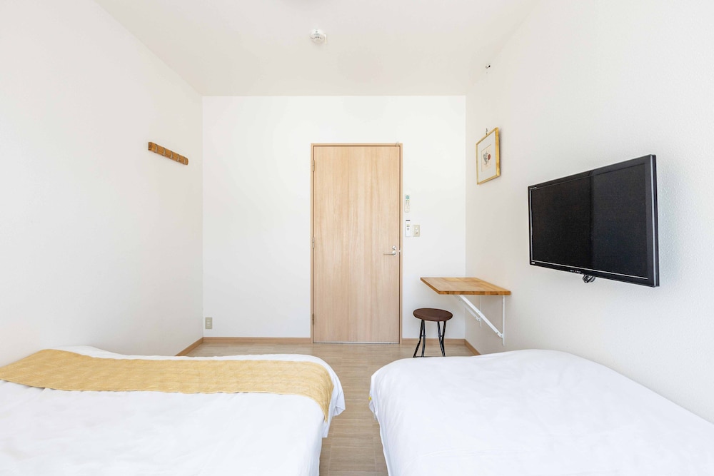 add chaganju - Hostel
