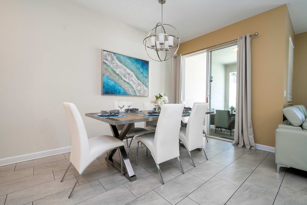 Storey Lake Home Mickey Minions Beds Sleeps 12