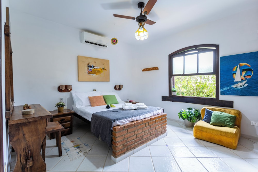 300m da praia com AC - Brazilian Corner