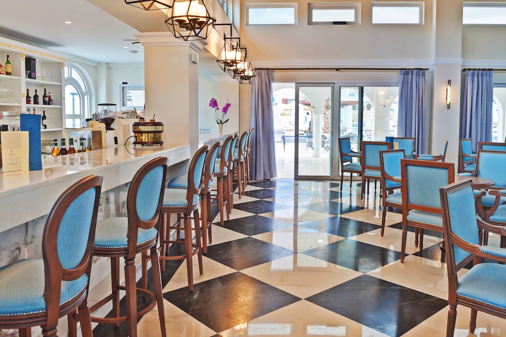 Anemos Luxury Grand Resort