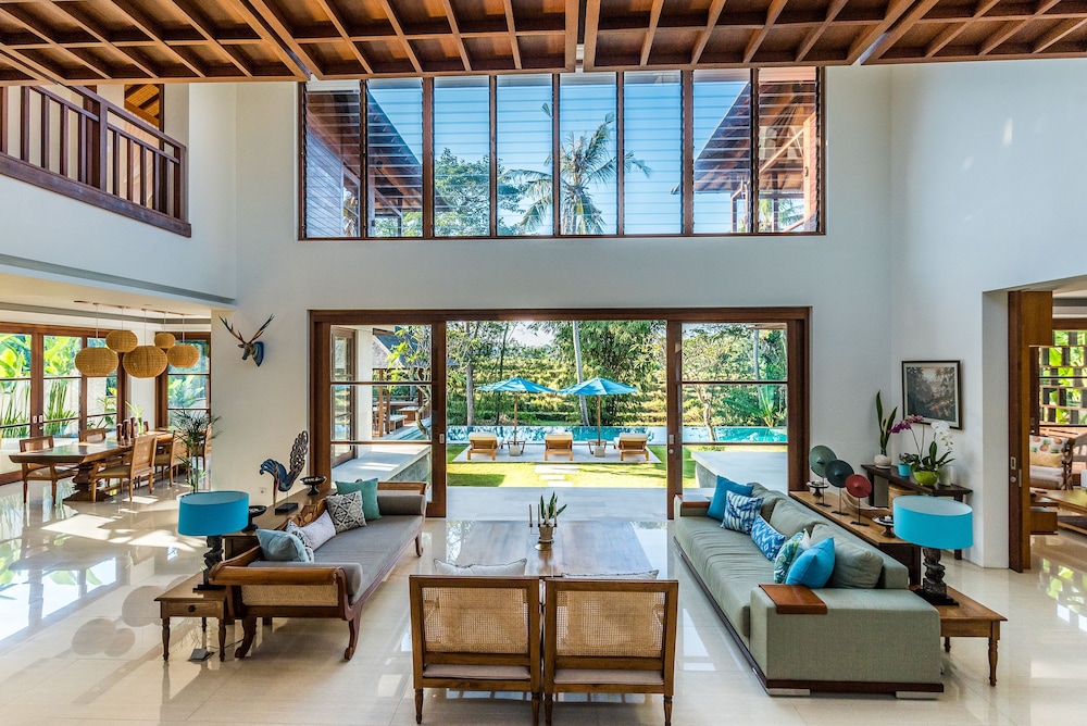 Villa Rusa Biru view 3