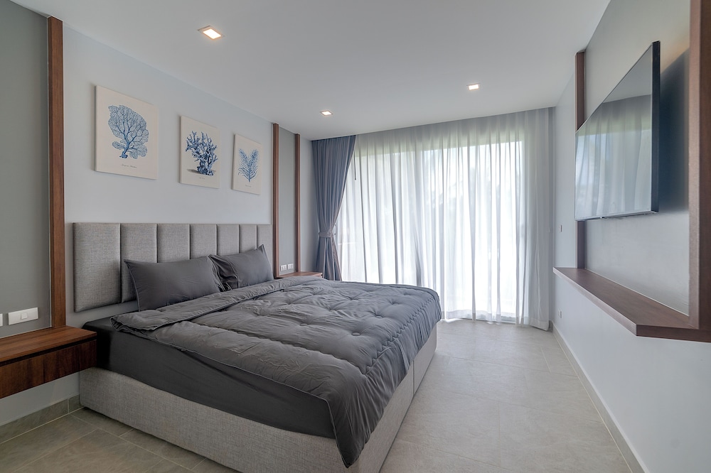 Blue Haven Bay Luxury Pool Villa view 2