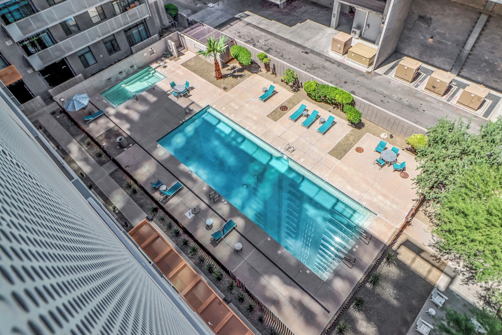 Phoenix Urban Luxury Escape