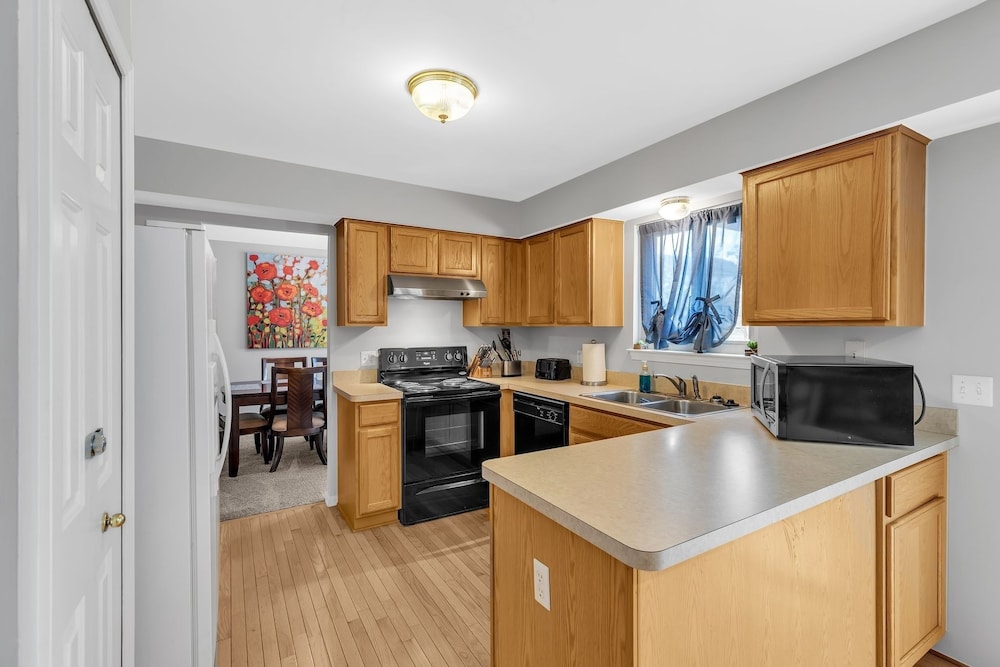 Victors Homebase 4 Bedroom Home