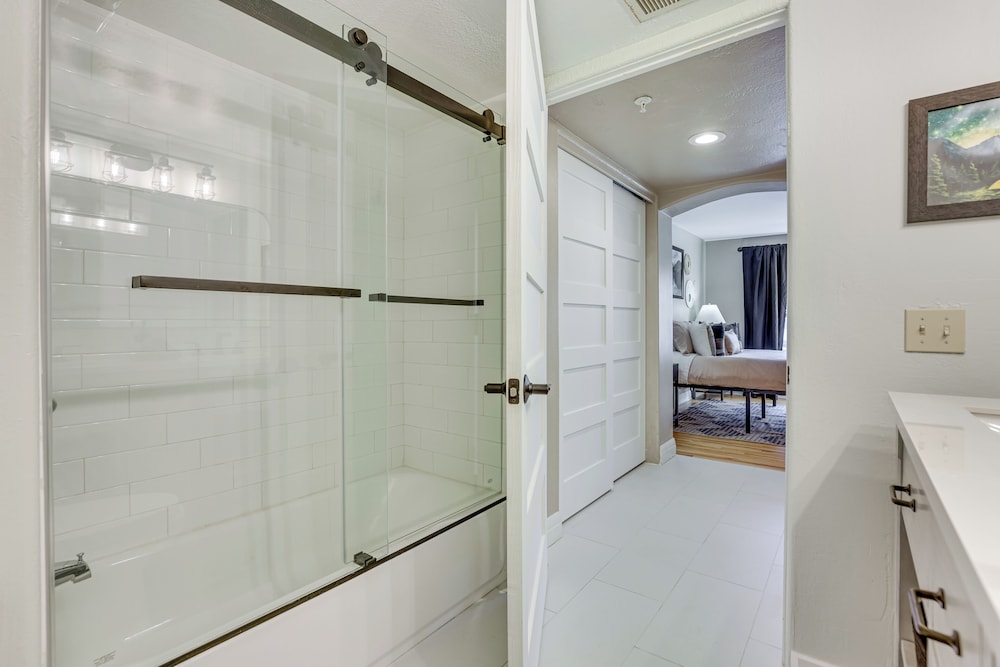 Close to Beaver Creek & Vail: Cozy Edwards Condo!