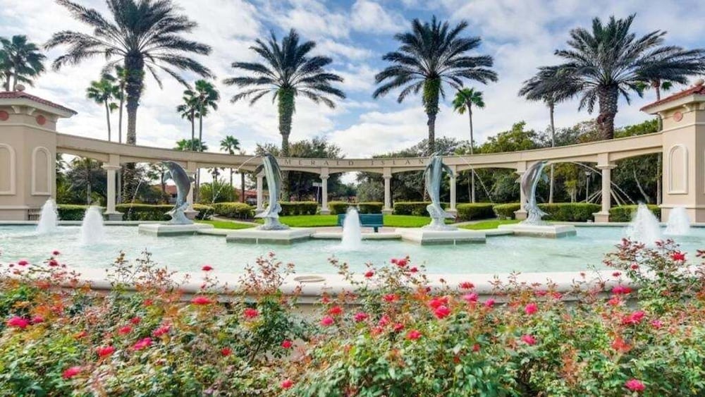 Emerald Magic - 5 Br W/ Private Pool -near Disney 5 Bedroom Villa