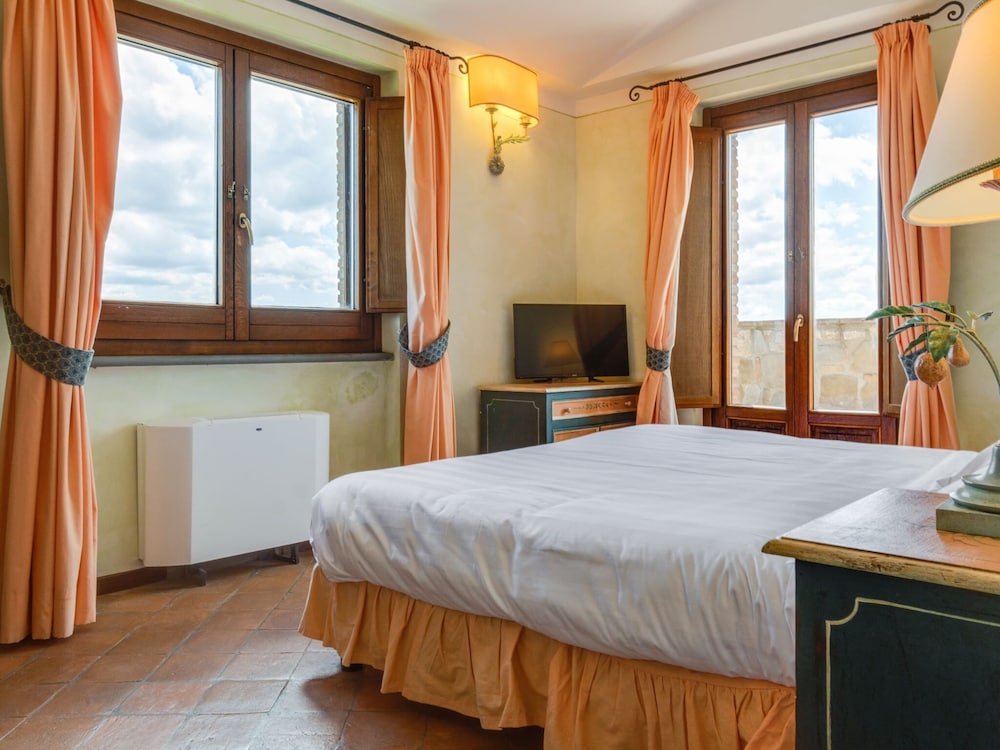 Holiday Home in Collazzone With Pool & Sauna view 3