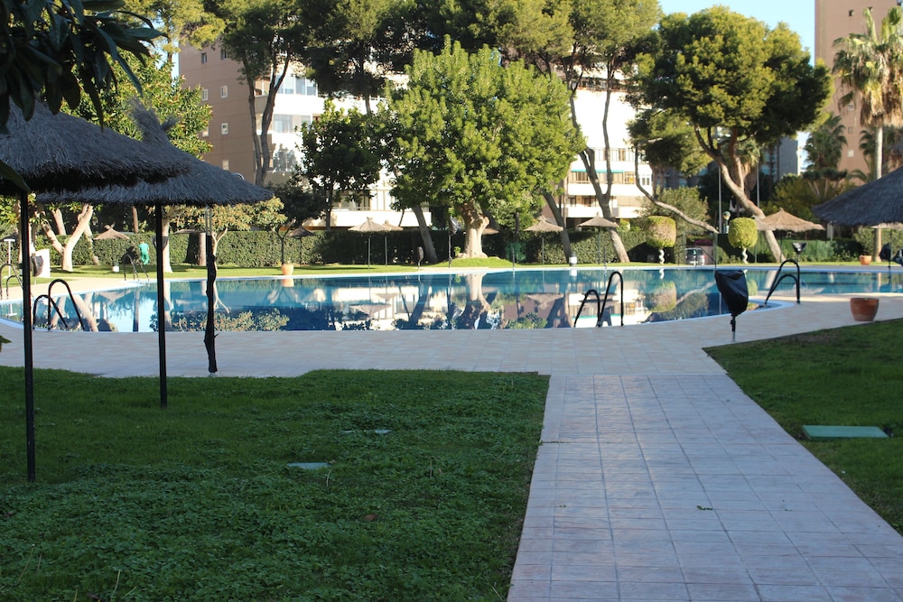 Playamar - Exclusive Beach Apartment With Pool, Tennis and Wifi photo 3