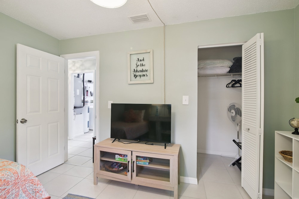 Crystal Blue Haven 3 Bedroom Cottage